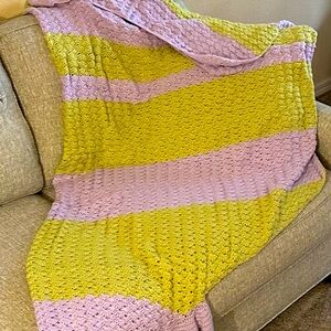 Mermaid blanket from top to tail 60” tall 150cm. Color lilac & sage.